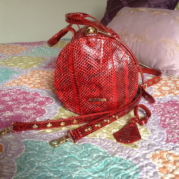 🐉REBECCA MINKOFF Reptile Barrel Crossbody Bag 🐉 - Picture 6 of 6